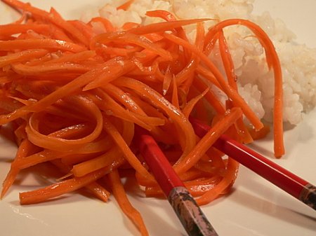 Морковка по корейски