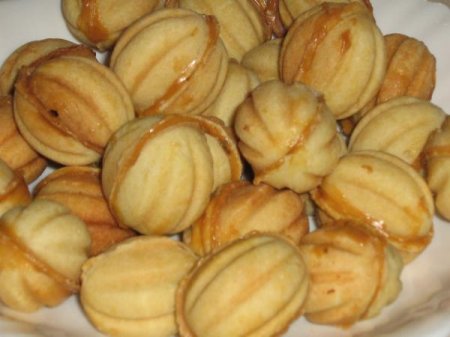 Рецепт орешки со сгущенкой